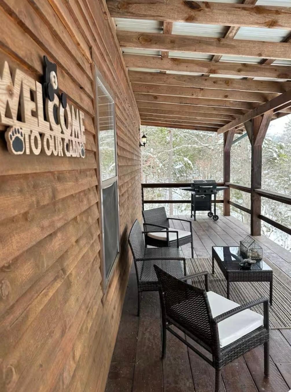 Cedar Creek Cabins #1 - Giant Spa Tub, Large Wooded Porch, Full Kitchen, 1 Bedroom Eureka Springs Eksteriør billede